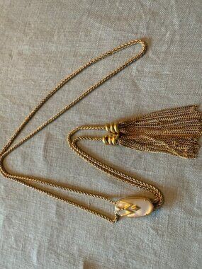 KENDRA SCOTT WILD ROSE NECKLACE
